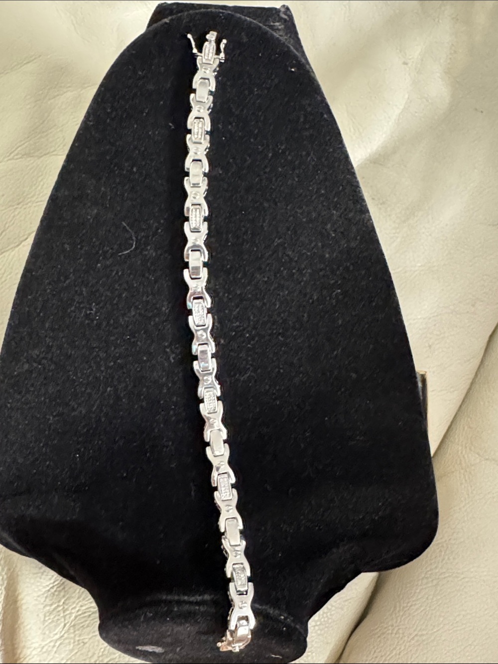Men’s sterling Silver- Diamond Link Bracelet.